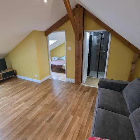 Le Nid De Mazerolles بيت للعطل